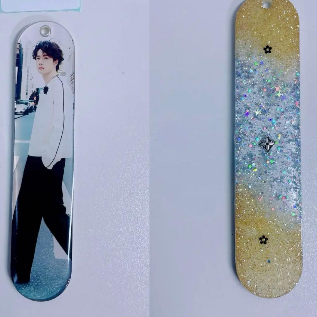 王一博 新作　可愛い　栞　レジンキーホルダー 12点セット❣️0122