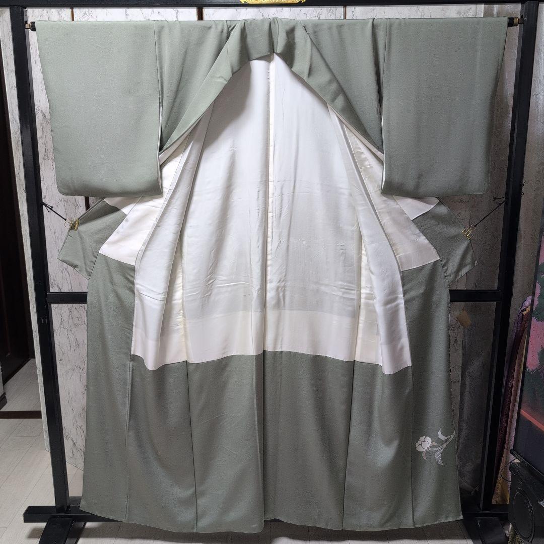 みっちょる様正絹色留袖　金駒金箔　落款　一つ紋