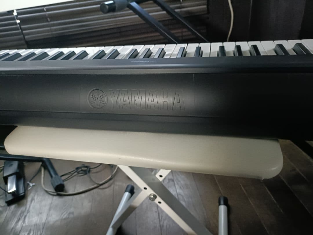 Yamaha piaggero NP-12 電子ピアノ ケース、ペダル付き