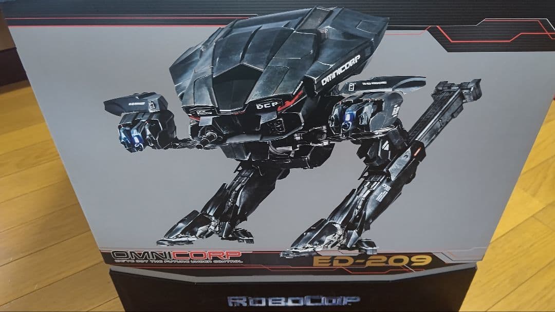 ロボコップ　ED209フィギュア