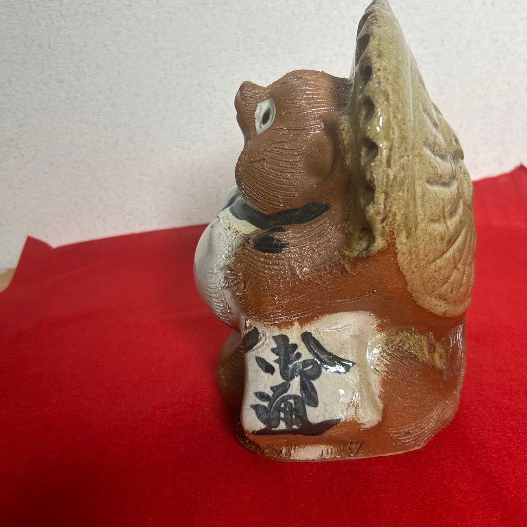 自宅保管品　狸の置物