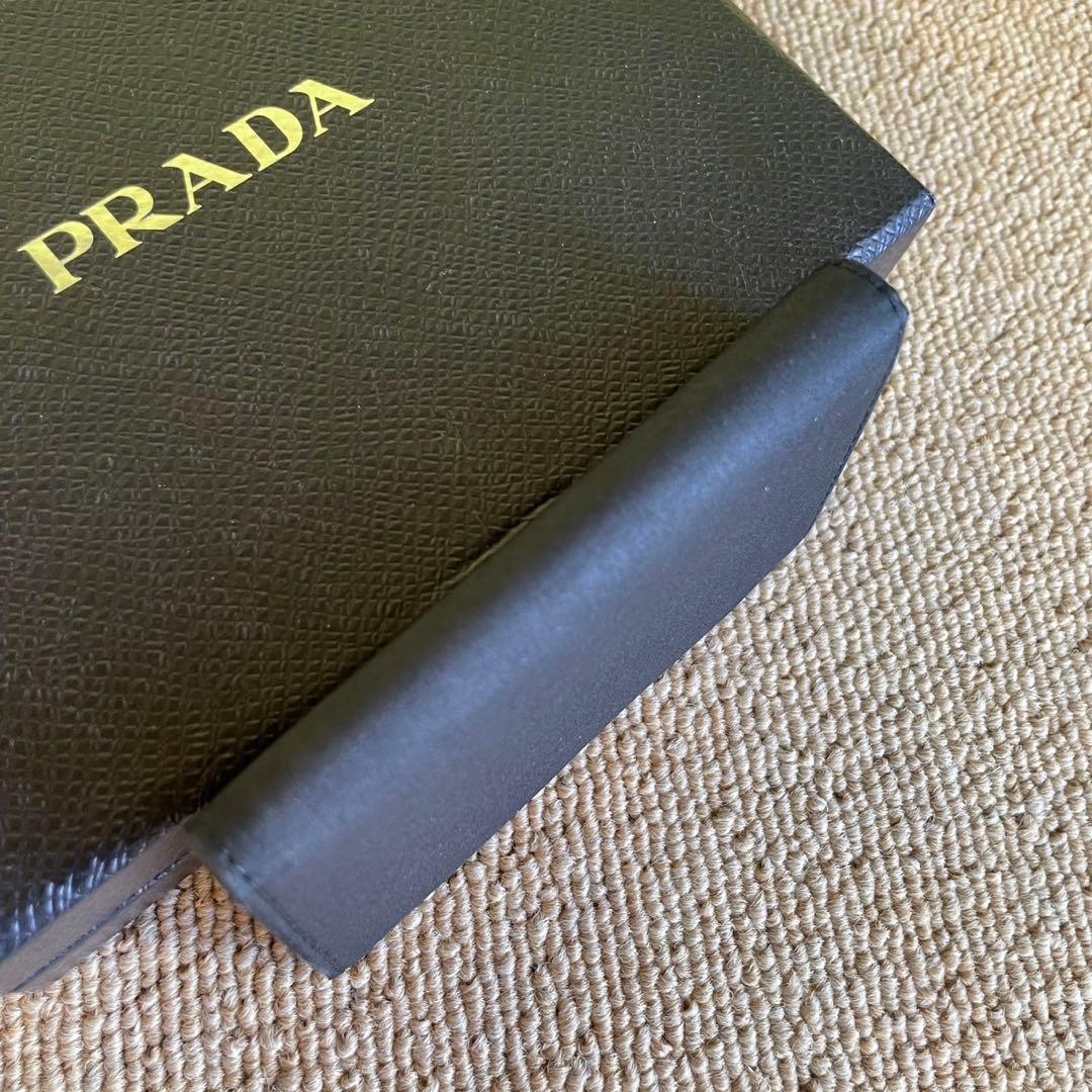 正規品❤️美品⭐️プラダ　PRADA 男女　キーケース　ブラック