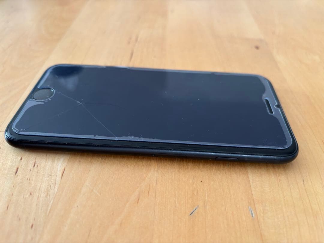 iPhone SE 第2世代 (ブラック)