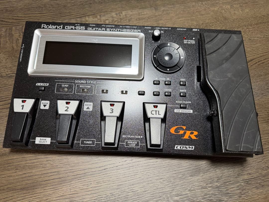 Roland GR-55 ギターシンセサイザー