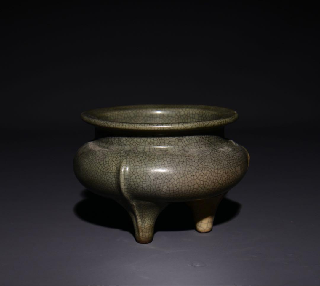 旧蔵　宋・汝窑　天青釉 三足炉