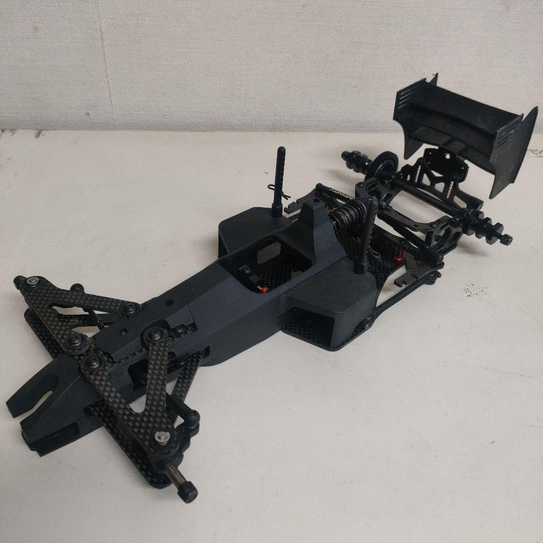 インフィニティ IF11 Ｆ1シャーシ スペアモノコック付き