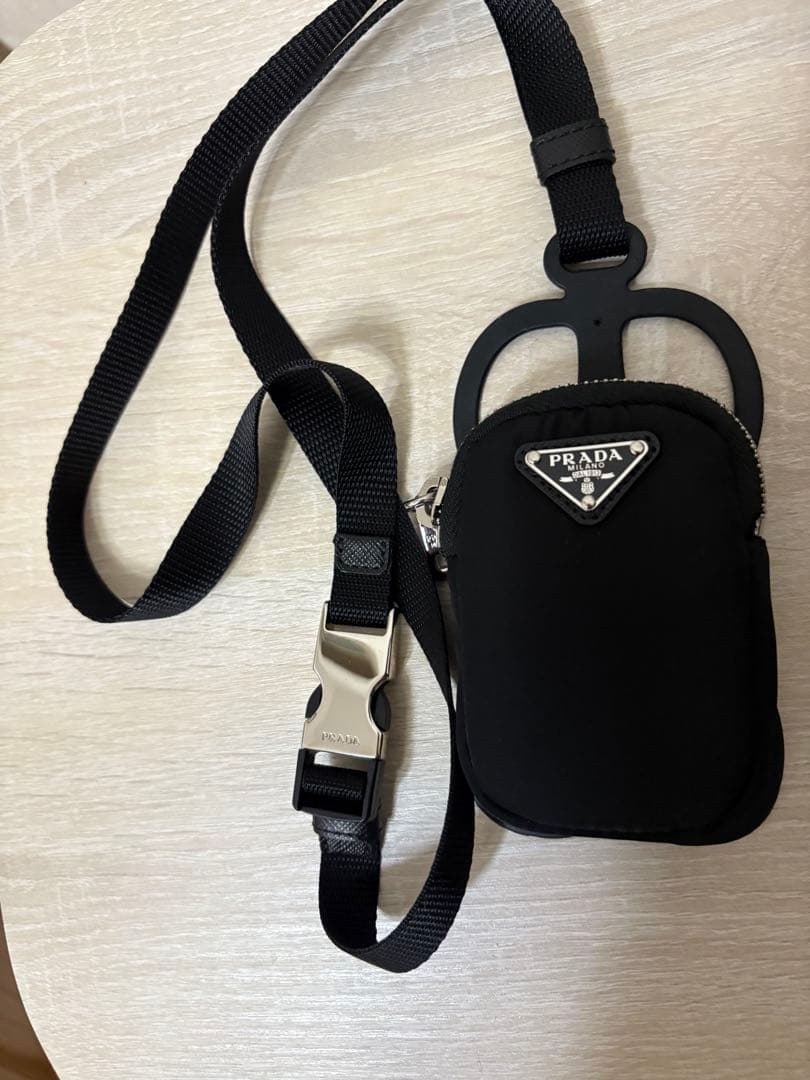 ✨美品✨PRADA スマートフォンケース ポーチ付き スマートフォンホルダー