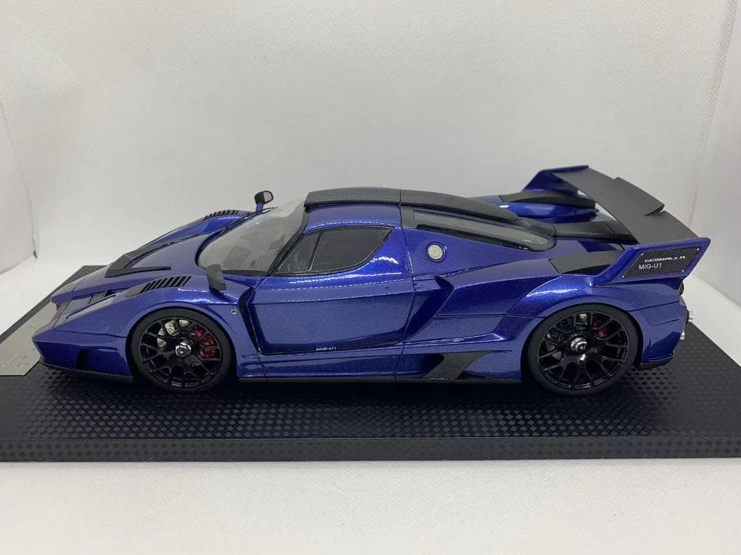 1/18 フェラーリ Gemballa MIGU1