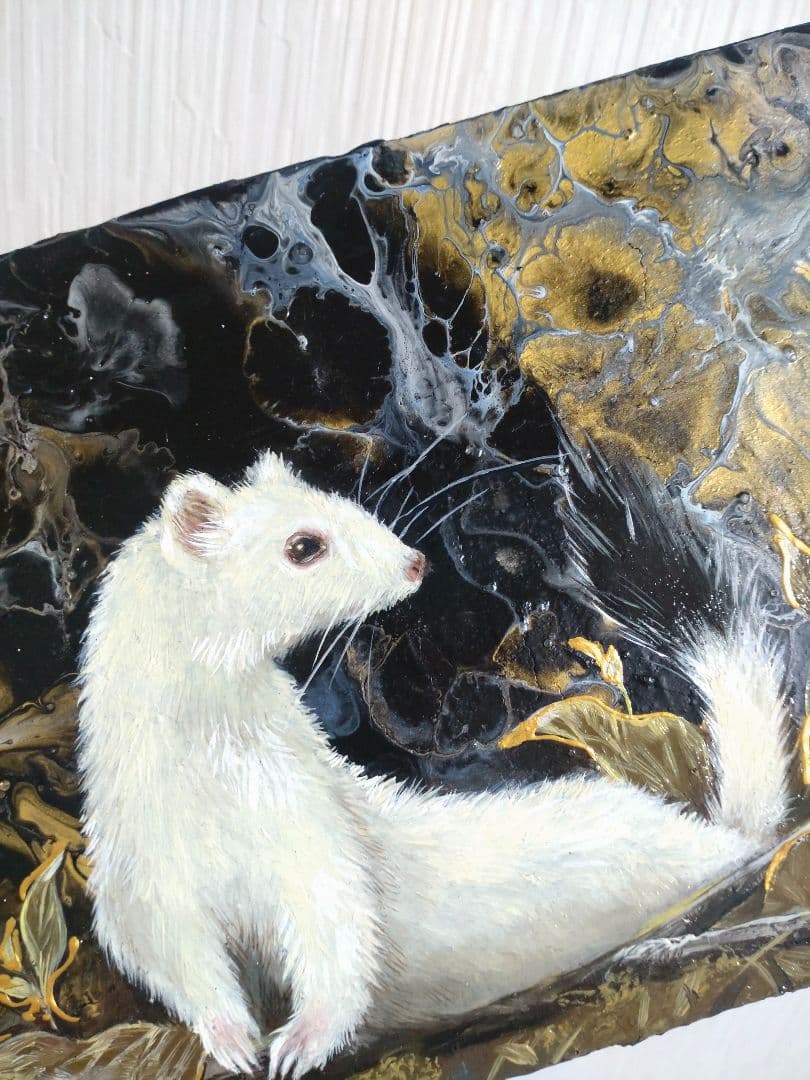 オコジョの油絵【白い妖精】作者サイン入り/真作/フルイドアート