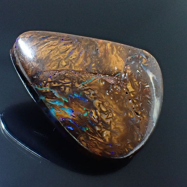 ボルダーオパールのタンブル③