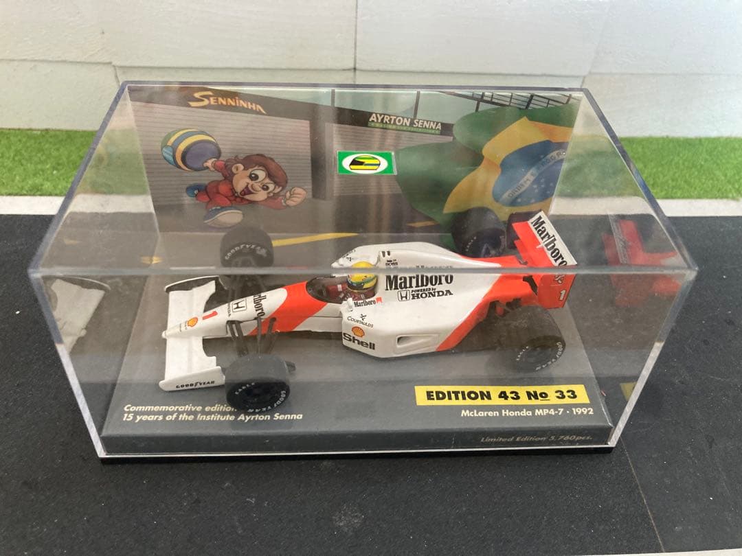 mikuni392 ミニチャンプスマクラーレンホンダMP4/7 オマケ付き