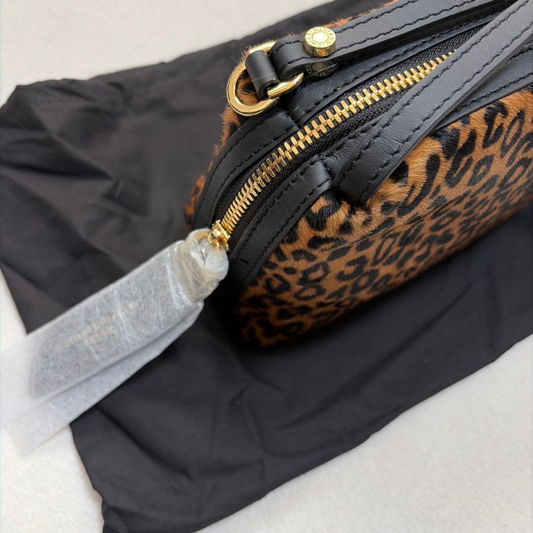 【新品】　ジャンニキアリーニ　ショルダーバッグ　レオパード