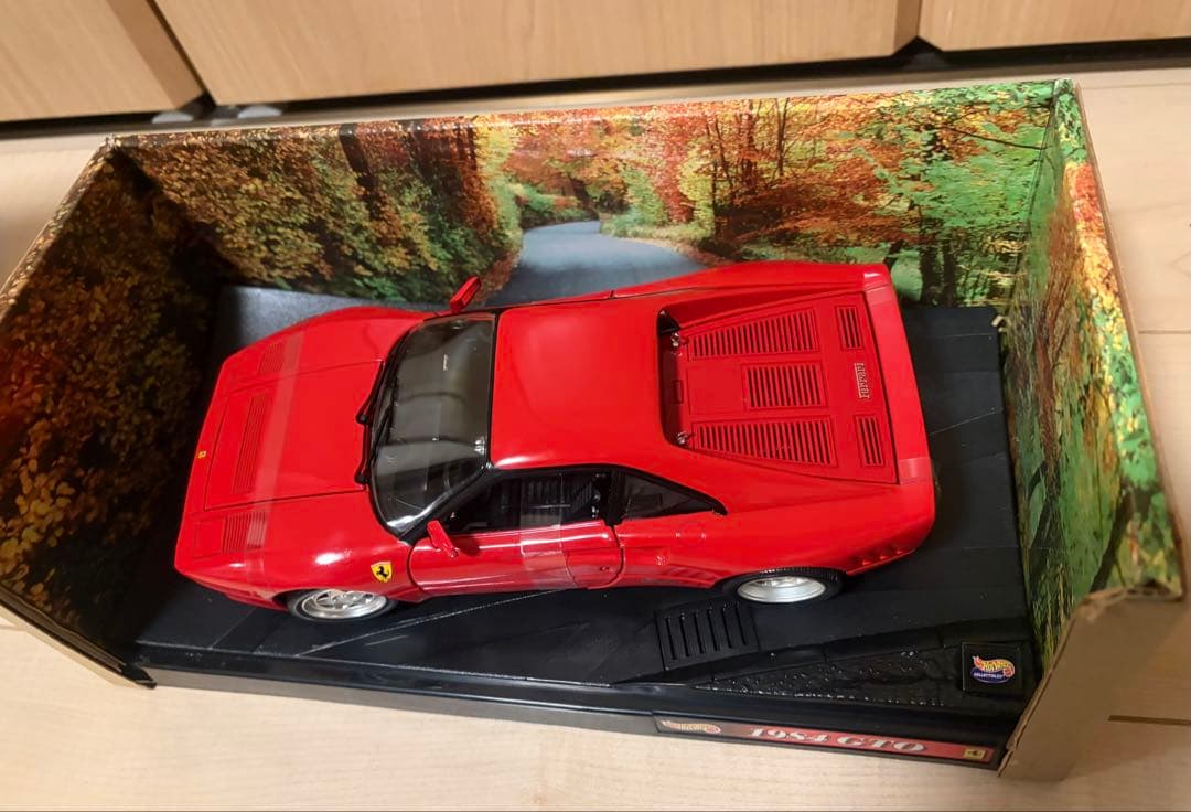 ホットウィール1/18 フェラーリGTO