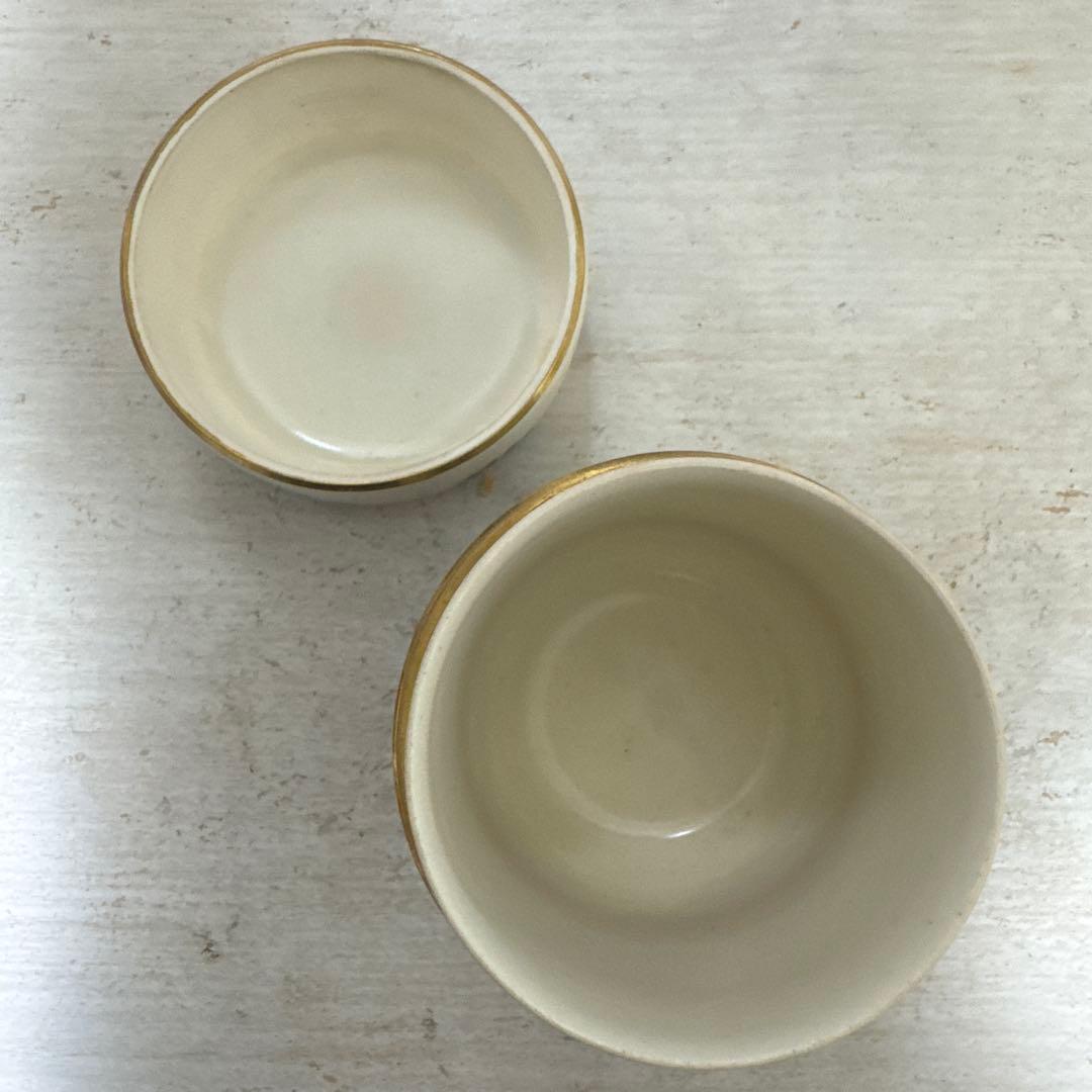 【骨董品】北山雲平作　九谷焼　花文金彩　飾物/茶道具（共箱・栞付き）