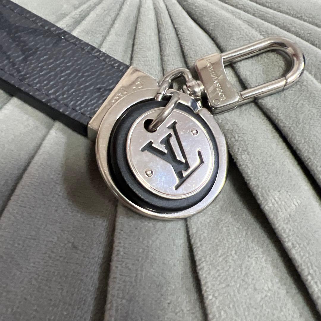 ルイヴィトン キーケース キーチェーン キーリング 黒