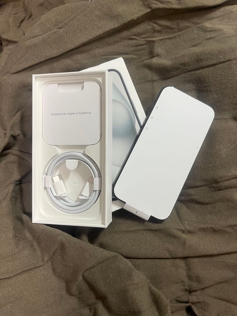 Apple iPhone 15ブラック 本体 海外版 中国版