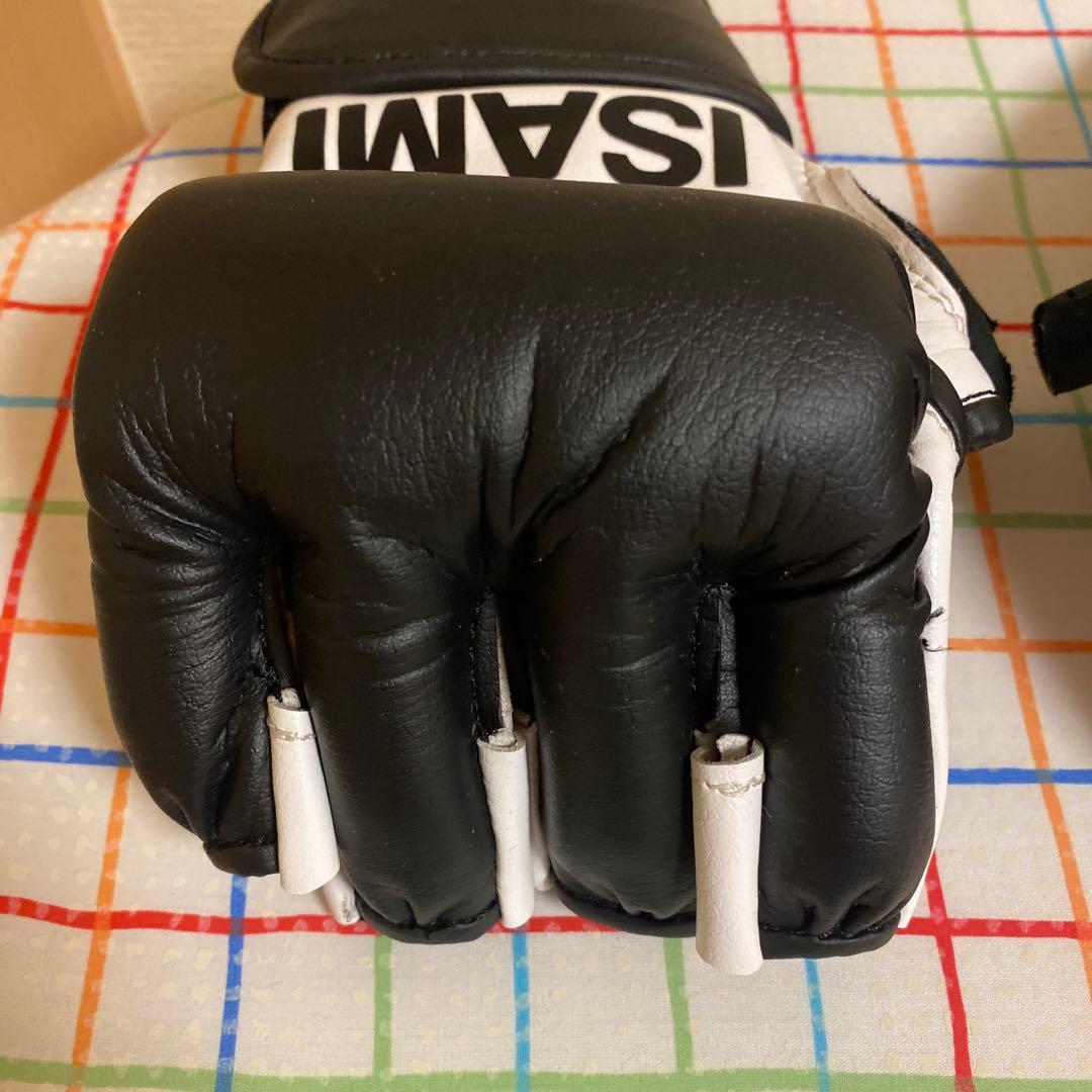 ISAMI MMAグローブ Sサイズ　総合格闘技 ①