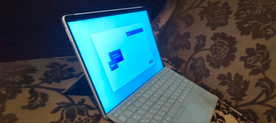 Microsoft Surface Pro 8 本体