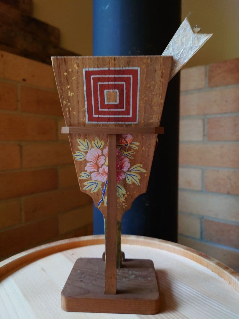 一点物　永井周山　押絵羽子板　市川団十郎　三枡紋　曽我五郎　矢の根　金箔　牡丹