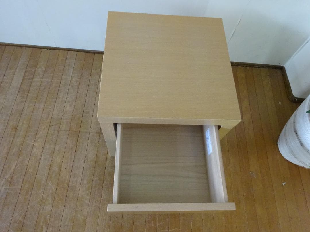 シモンズ　ナイトテーブル　引き出し付き　ナチュラル　NT0811