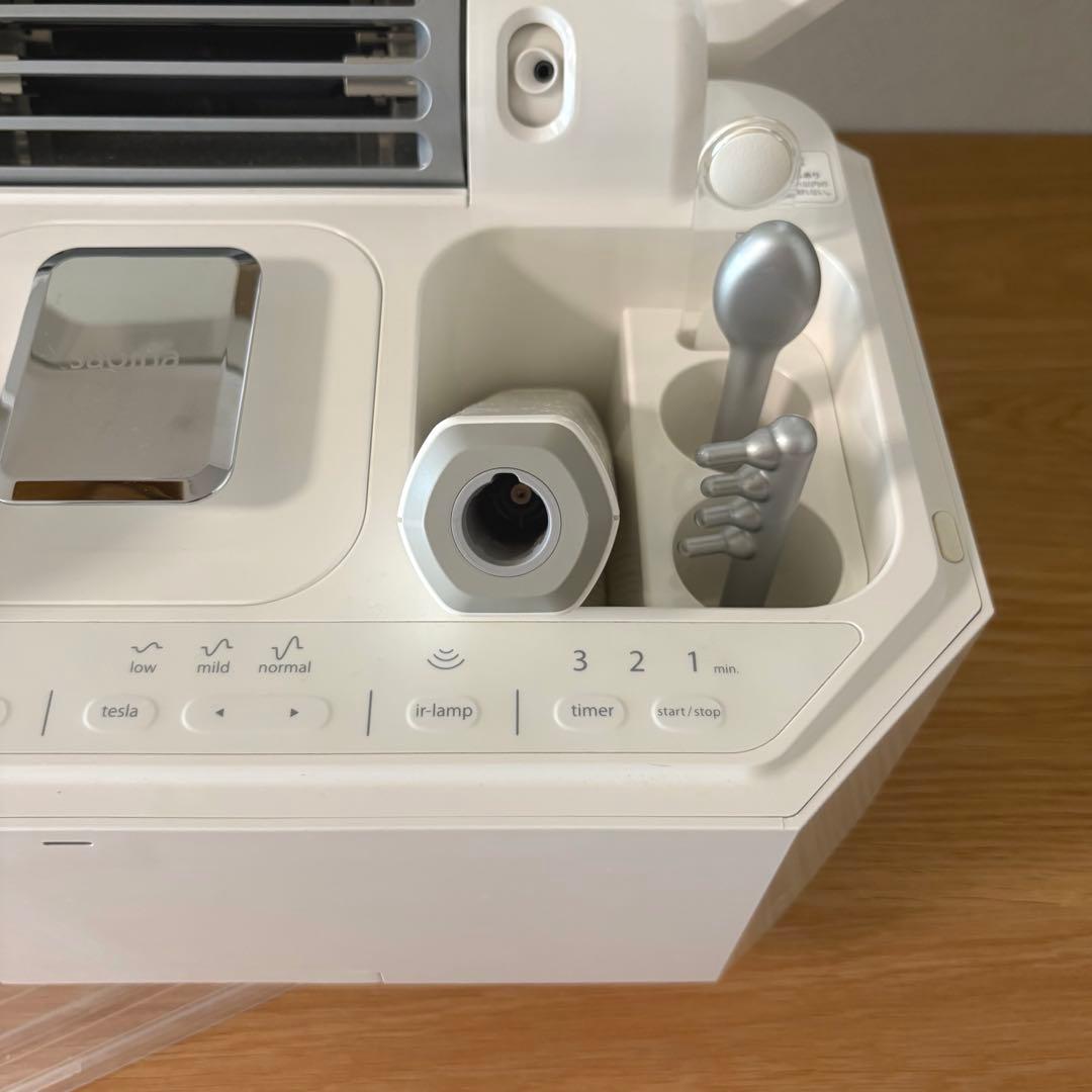 サキナ　ルルシェ　美顔器 エステマシン