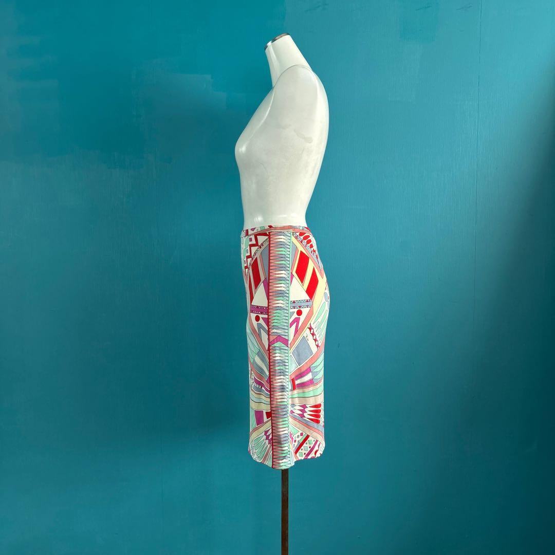 1521 エミリオプッチ　幾何学模様 タイトスカート ひざ丈　シルク