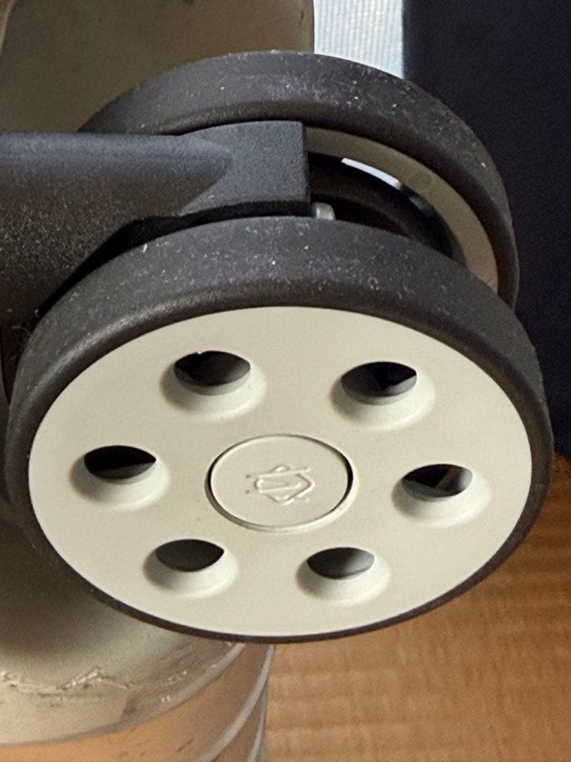 リモワトパーズ104L 四輪　青ロゴ