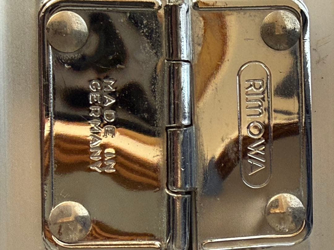 リモワトパーズ104L 四輪　青ロゴ