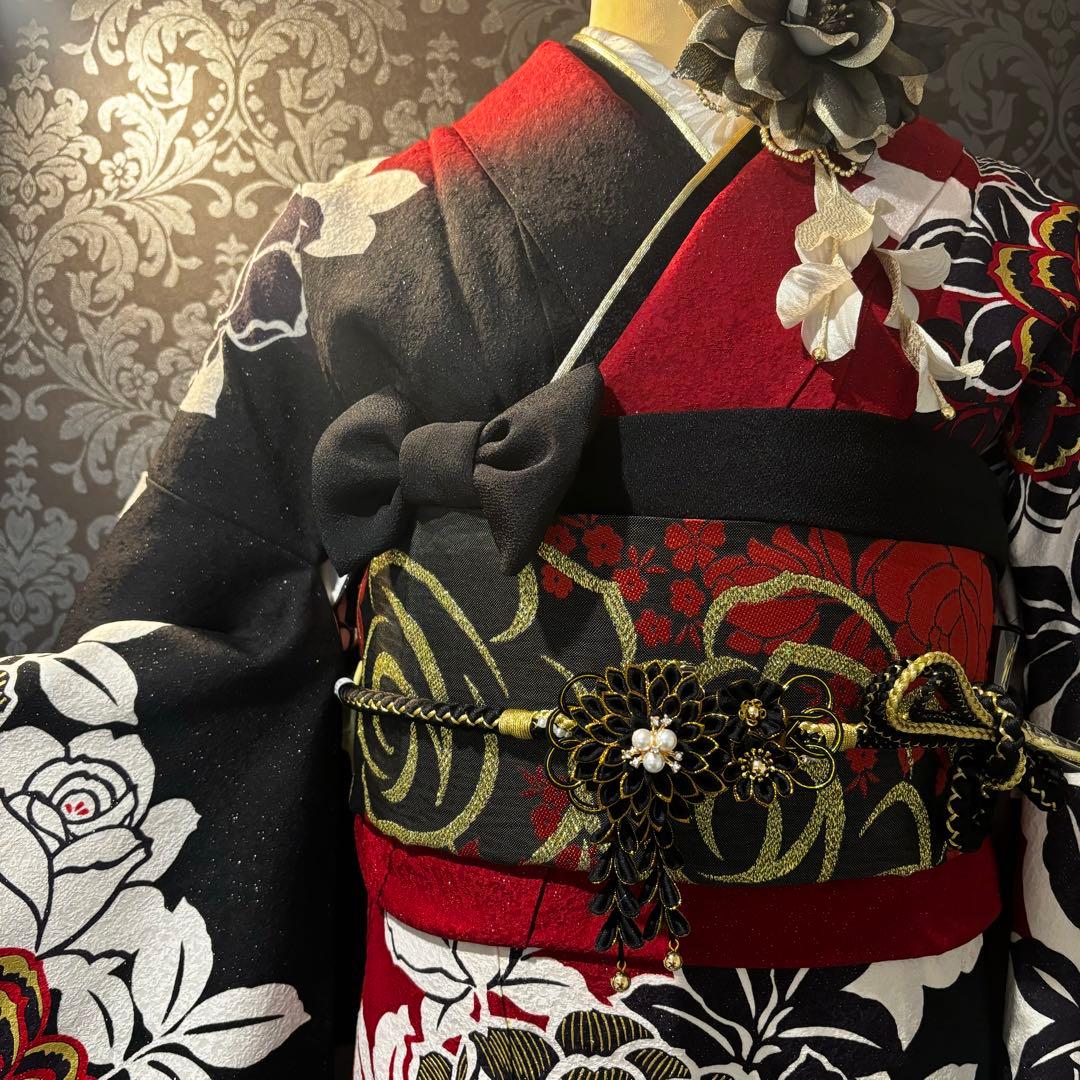 美品　銀通し　染分け　薔薇　金彩　逸品　振袖　フルセット 振り袖