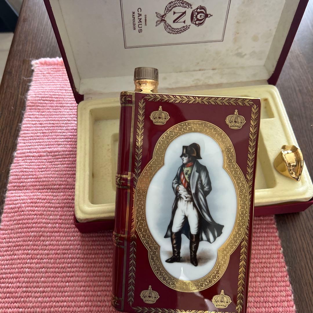 CAMUS NAPOLEON ブランデー容器 赤