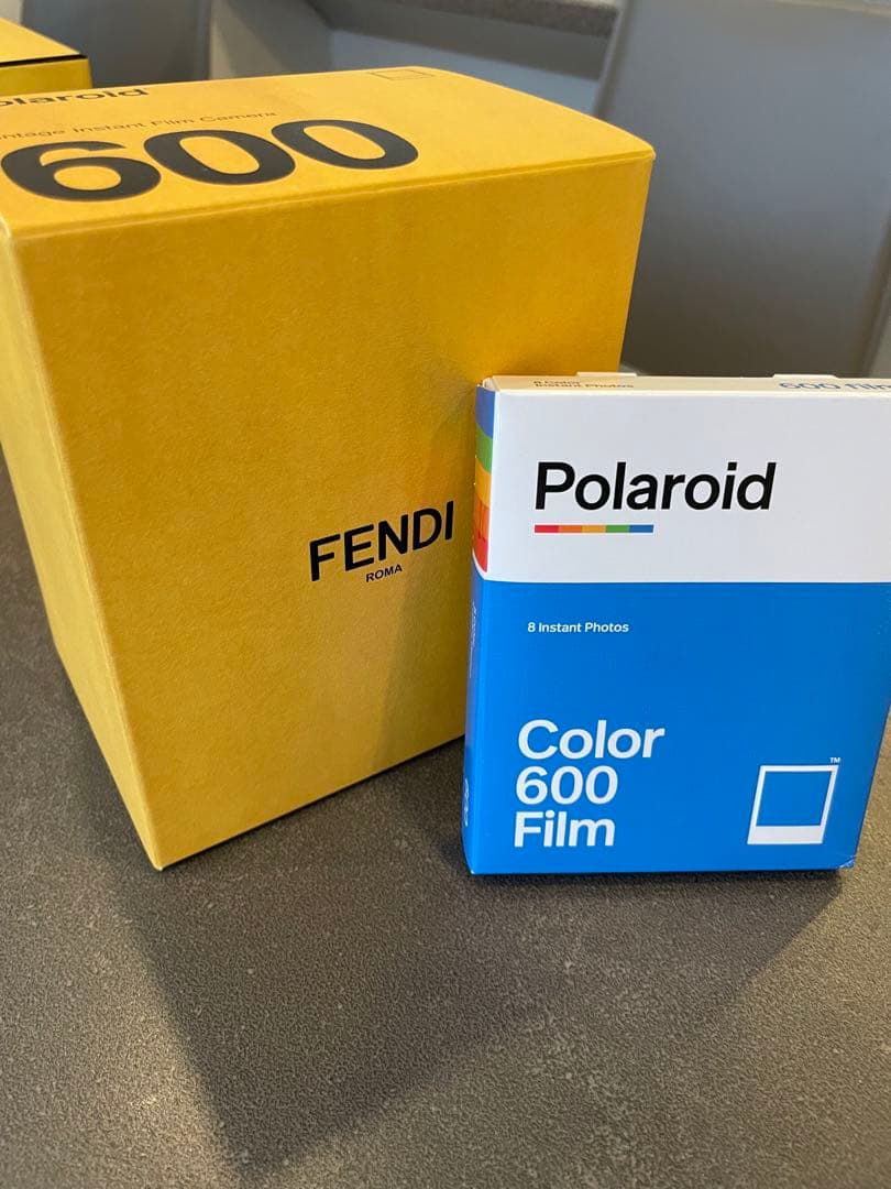 限定　　fendi×polaroid フェンディ　カメラ
