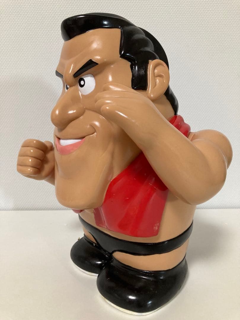 【新品】　お金を入れると音が出るサウンドマネーバンク　アントニオ猪木貯金箱