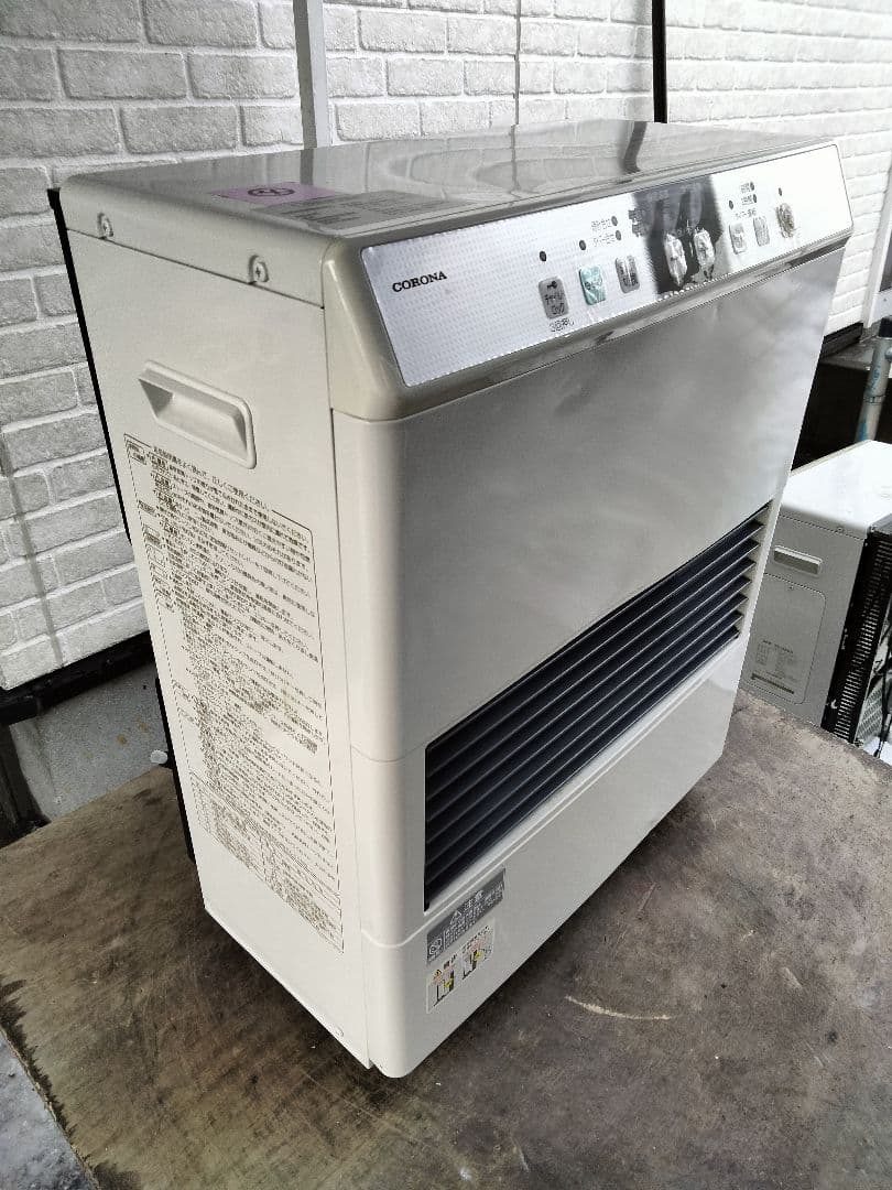 札幌発コロナFF温風石油ストーブ！品番「FF‐4212GS」2013年式中古品④
