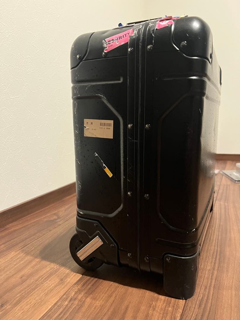 ゼロハリバートン　キャリーケース　2輪　ブラック