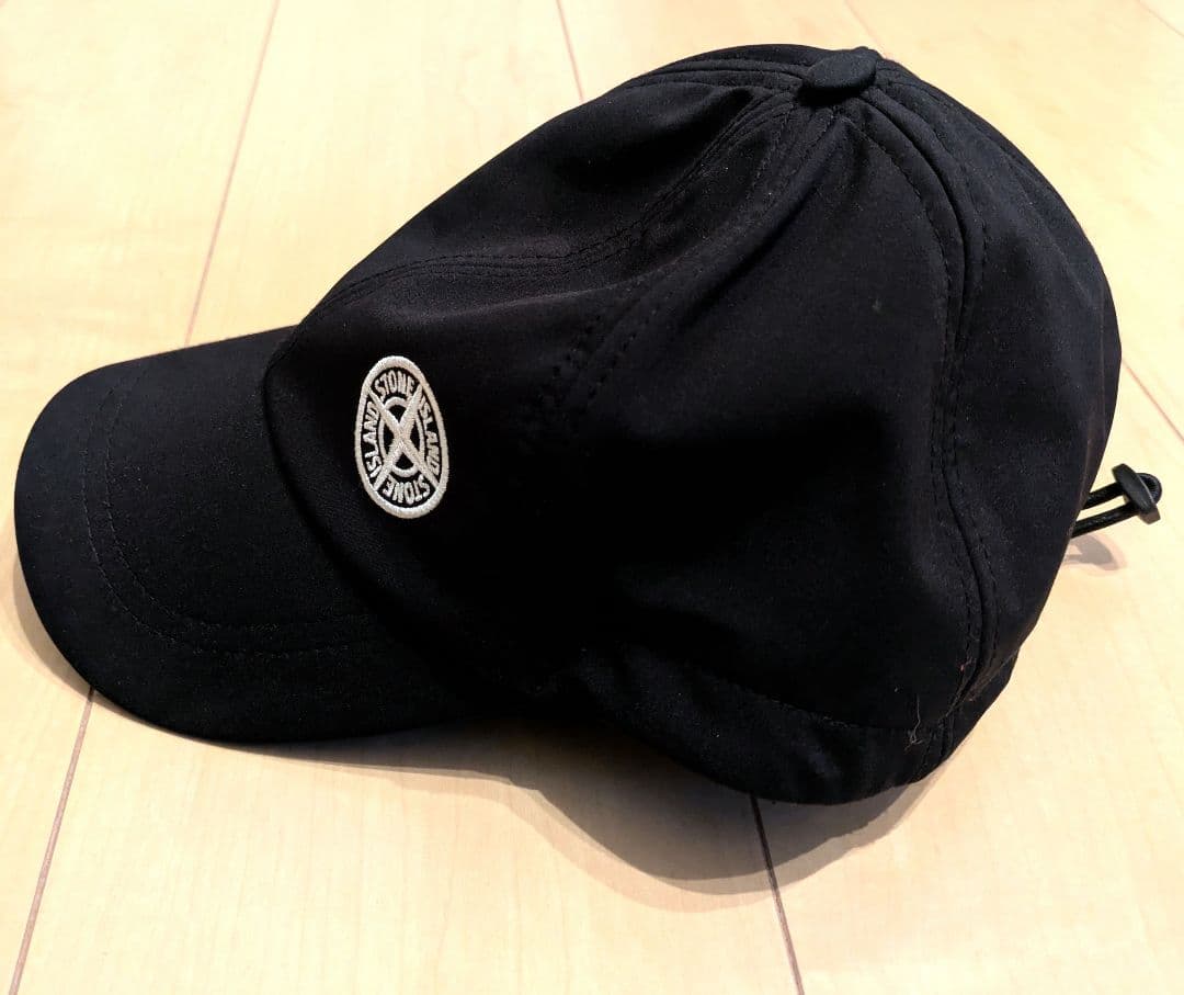 美品！ストーンアイランド　キャップ　黒