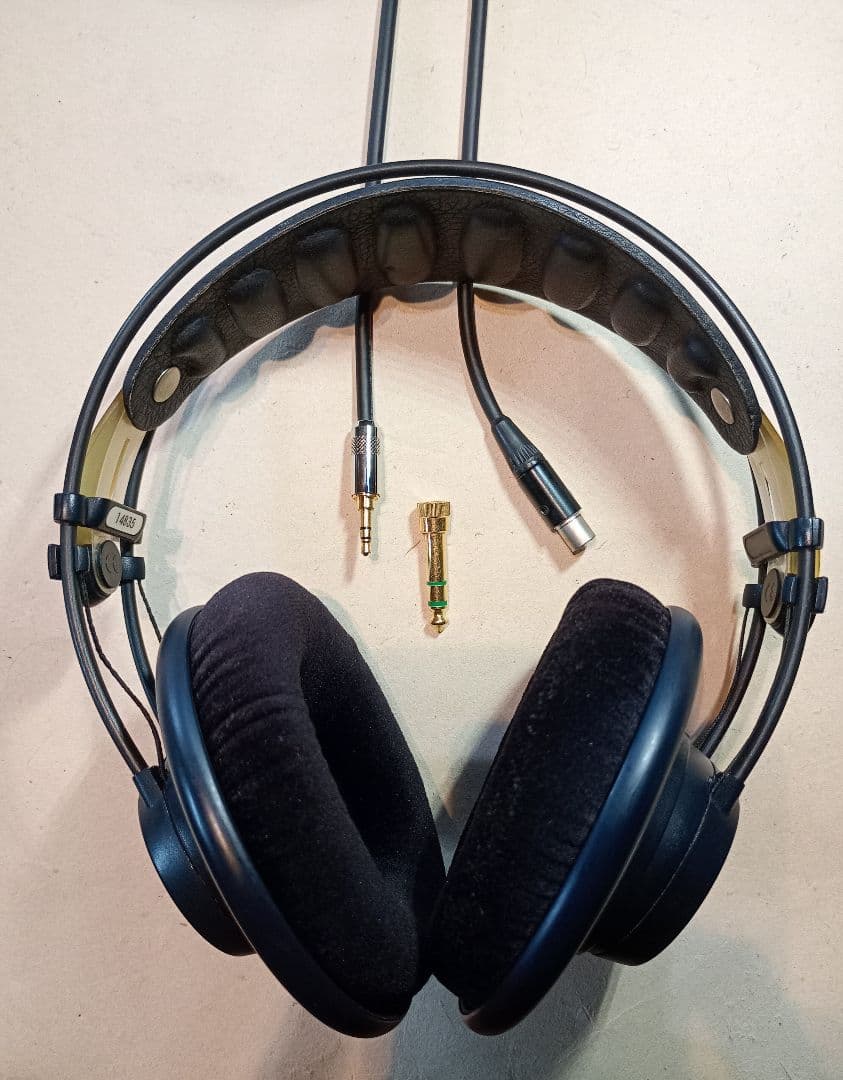 AKG K702 開放型ヘッドフォン(箱無し)