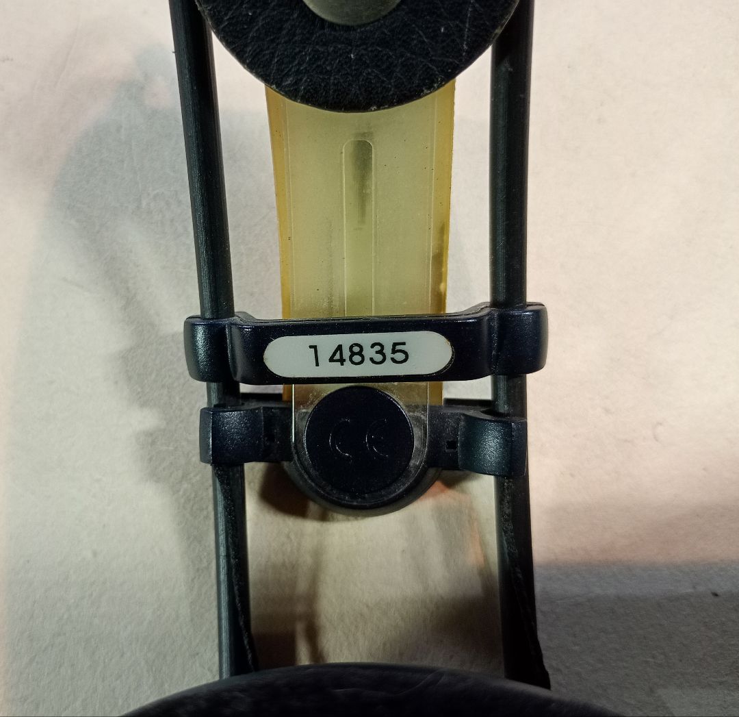 AKG K702 開放型ヘッドフォン(箱無し)