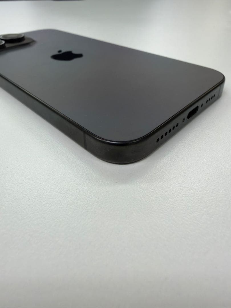 iPhone15ProMAX ブラックチタニウム　512G