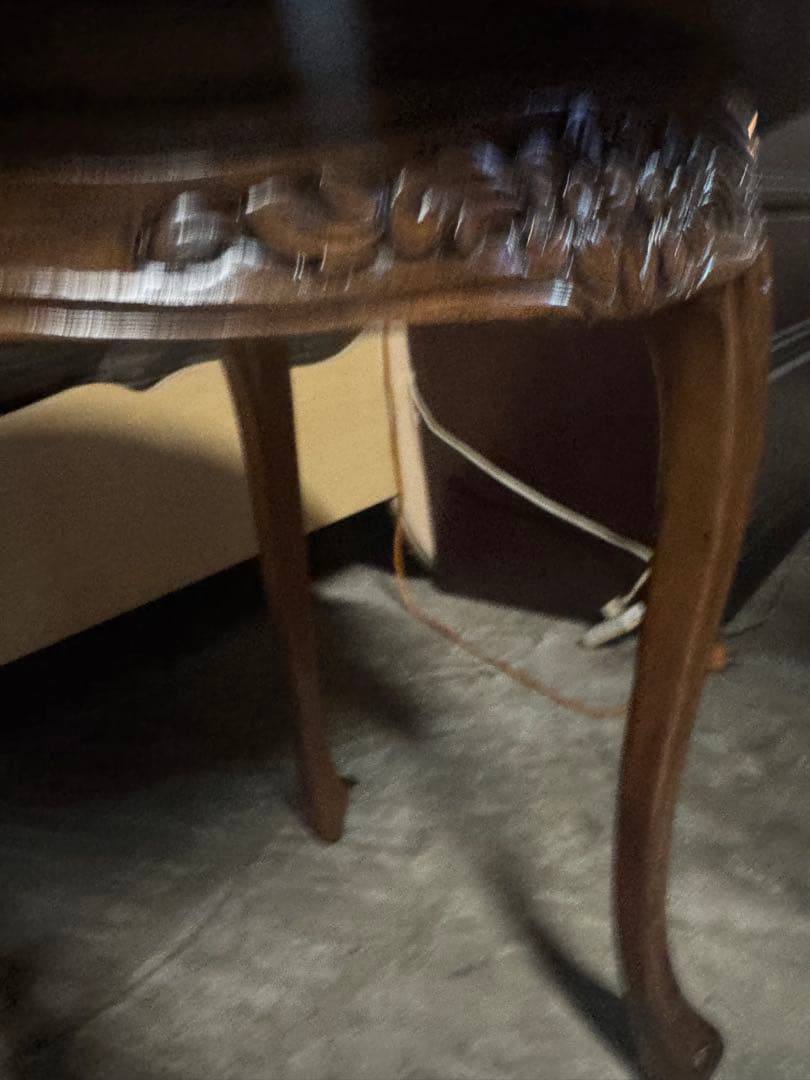 輸入家具　木製テーブル ブラウン