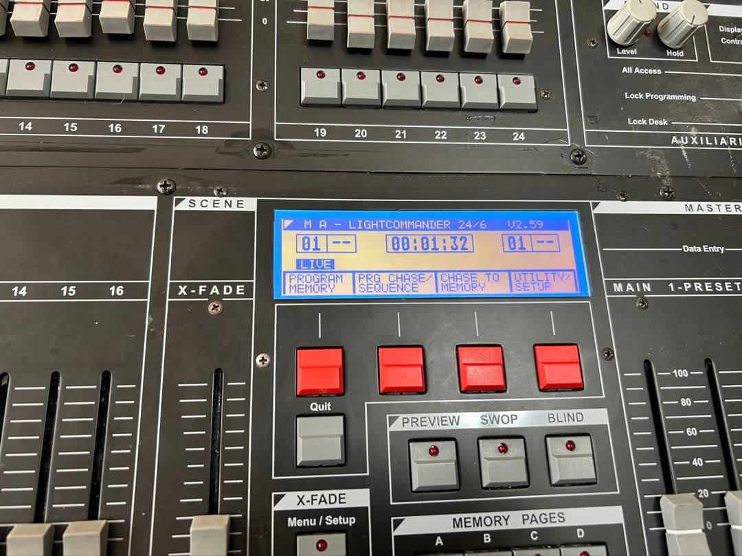 LIGHT COMMANDER Ⅱ 24/6 DMXコントローラー