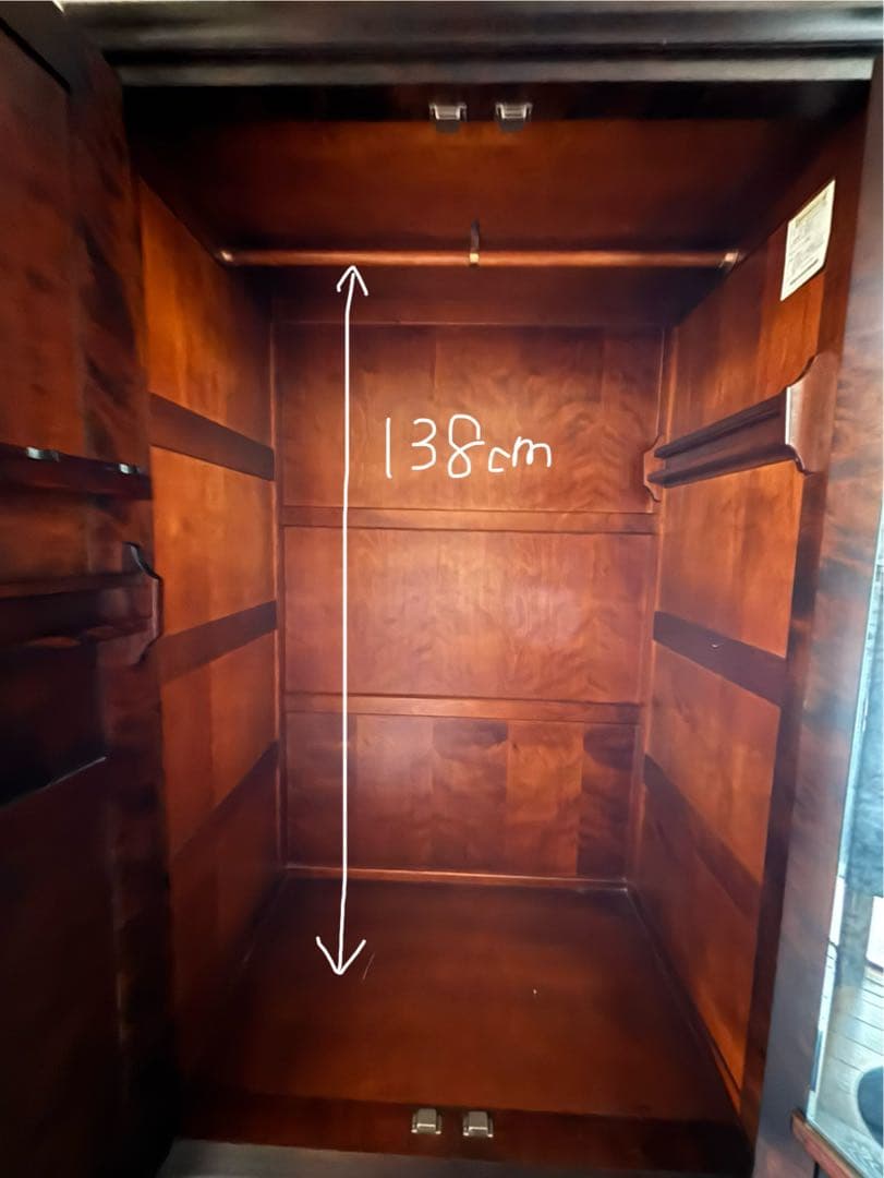 ダークブラウン扉付き収納　北海道民藝家具　洋タンス