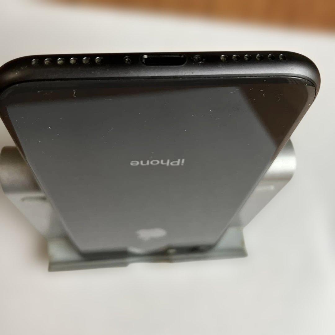 お*り様 iPhone 8 64GB