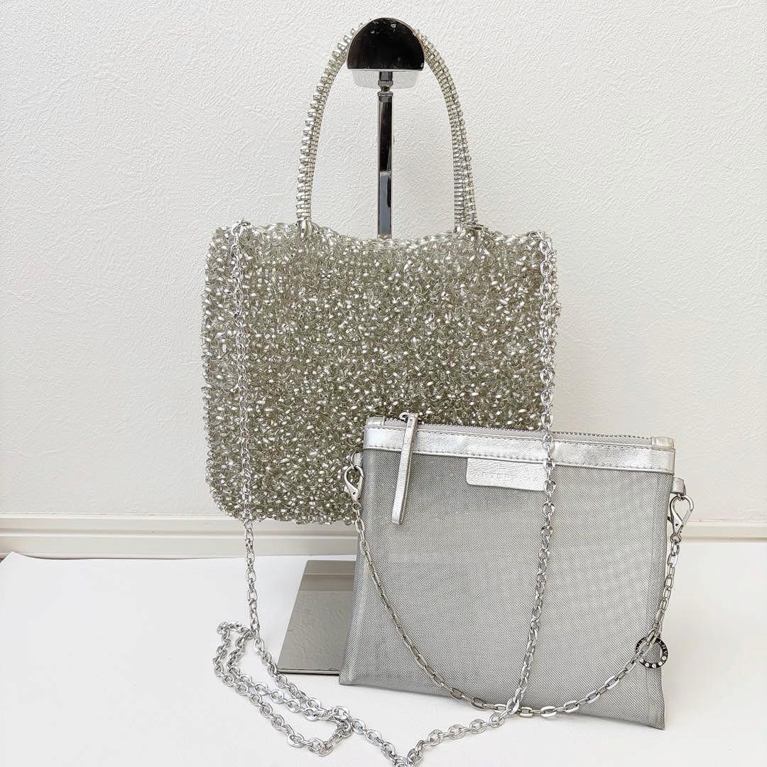 アンテプリマ　スタンダード　スクエア　ミディアム　シルバー　インナーポーチ付き