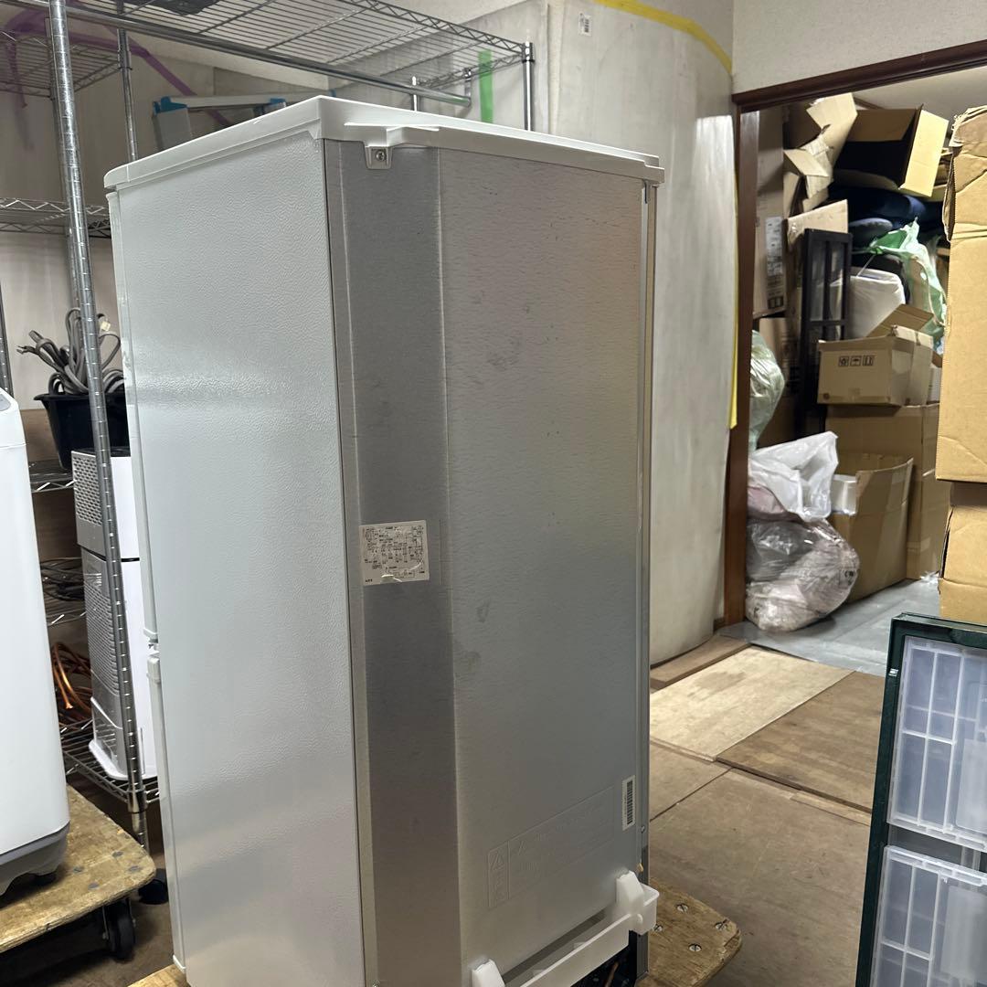 SHARP 冷蔵庫 ホワイト SJ-D14E-W （2019年式・137L)