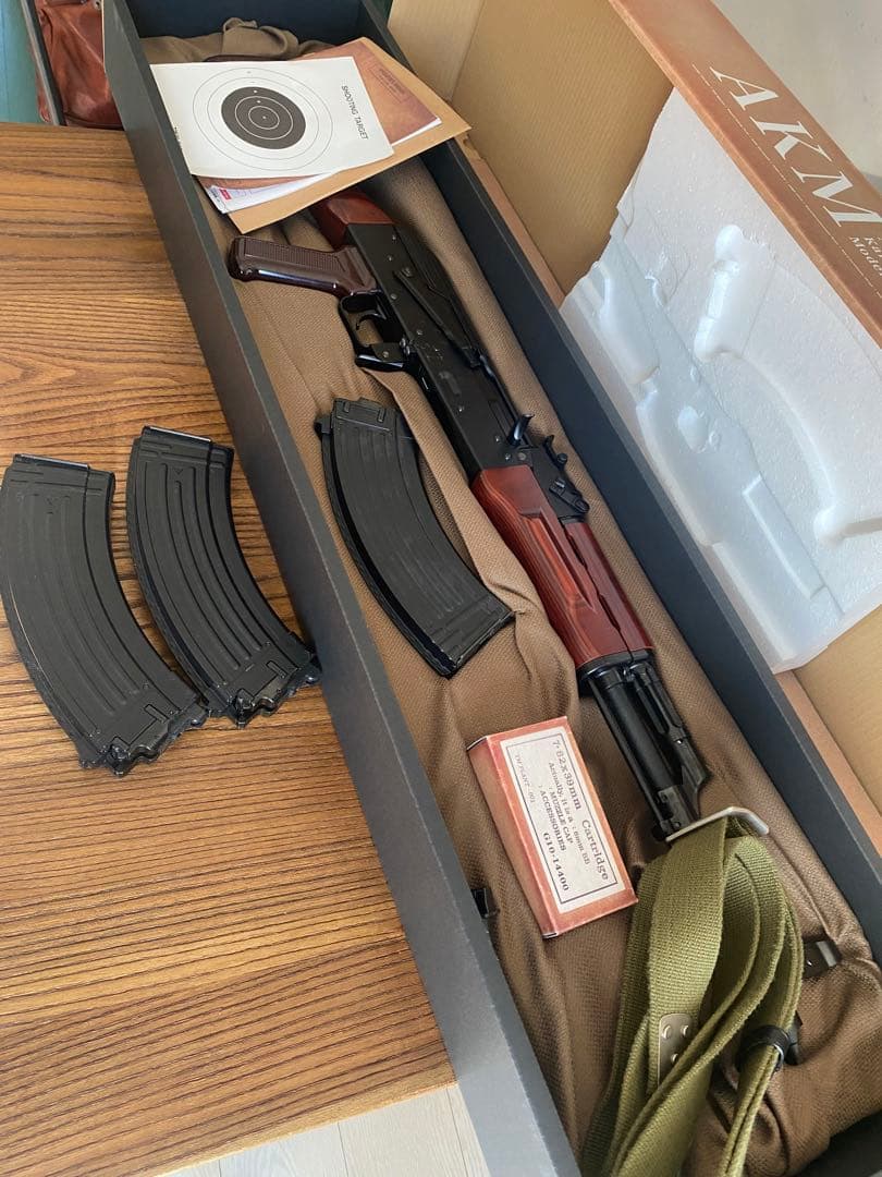 ざきみー東京マルイ　AKM ガスブロ　マガジン3本＋おまけ付き