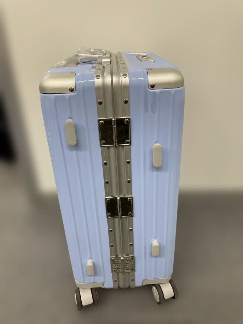 リベティ多機能キャリーケース【エナメルスカイブルーSサイズ】A52