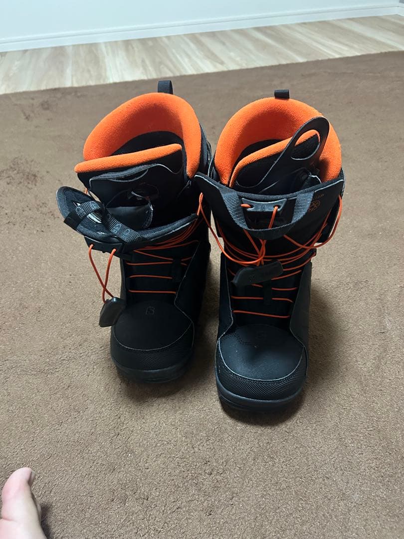 Salomon スノーボードブーツ ブラック/オレンジ