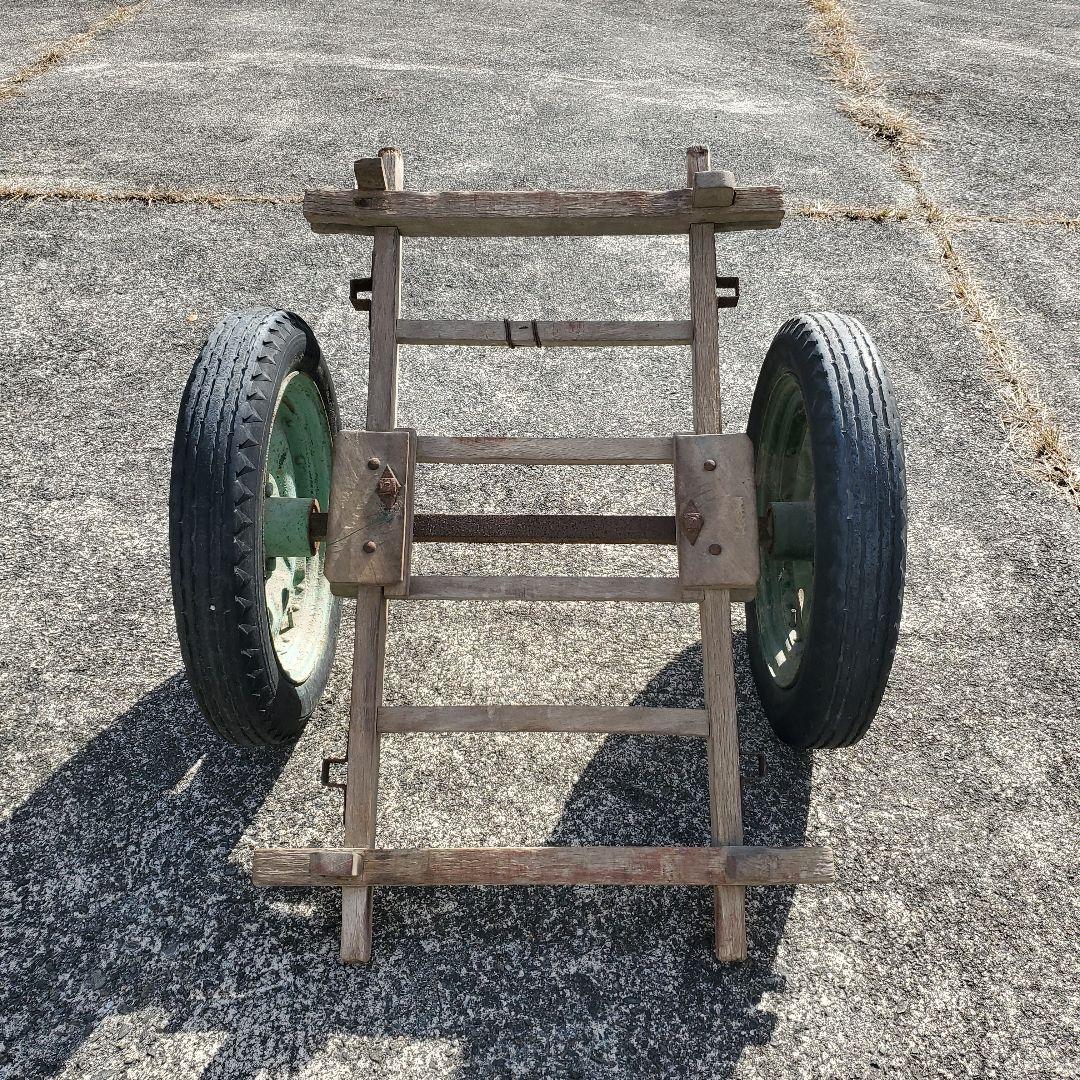 レトロ牛引き台車 木製大八車