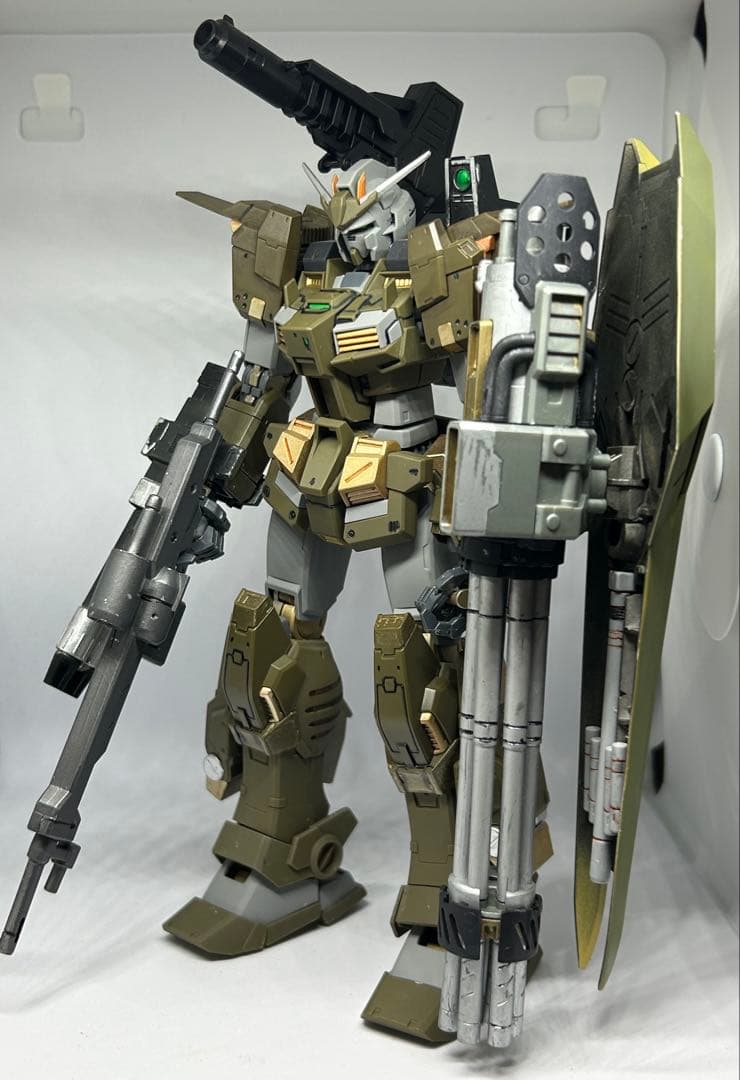 プラモデル　ガンプラ　模型　組立済　1/100 MG ストームブリンガー　完成品