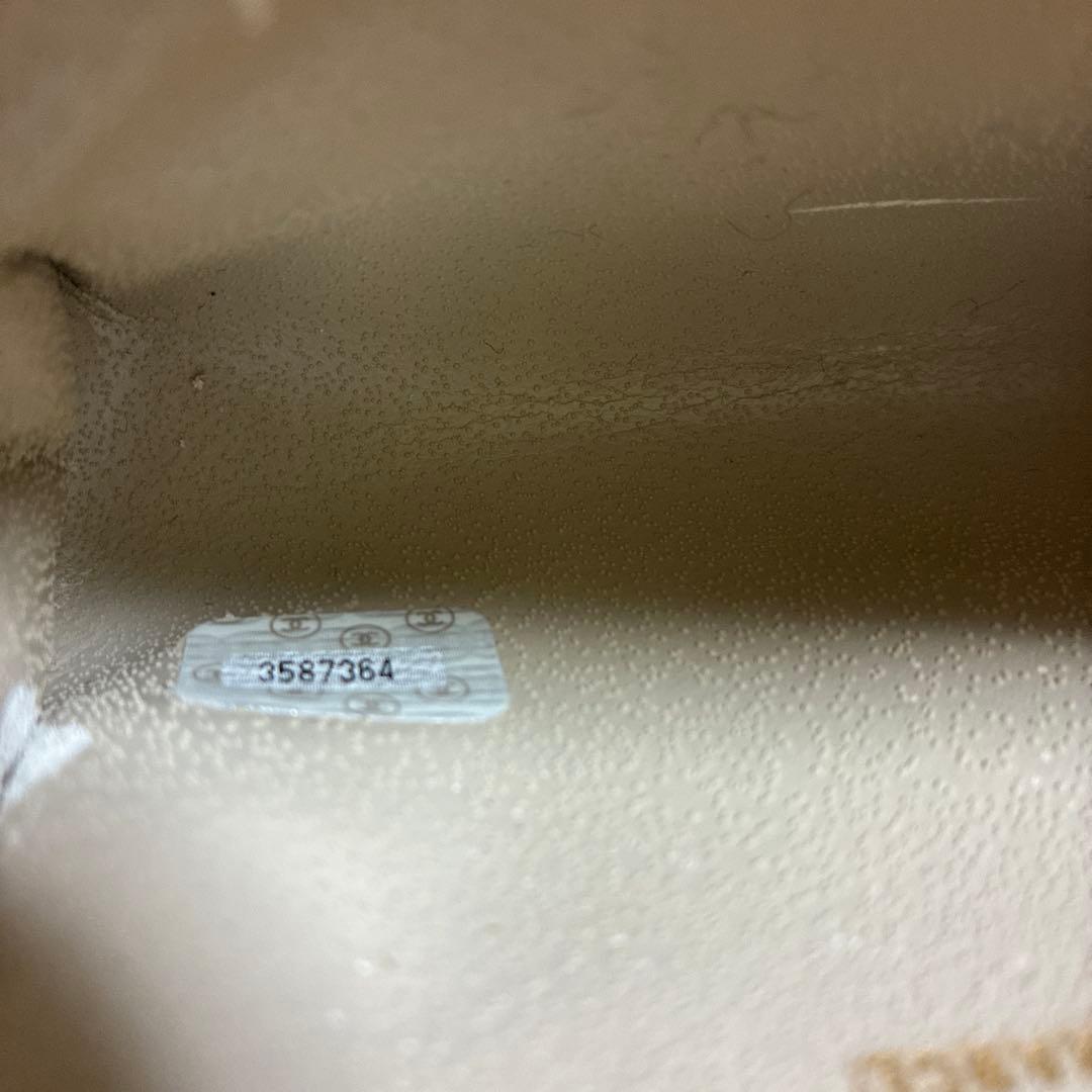 CHANEL ブラウン ポーチ　希少　未使用　難あり